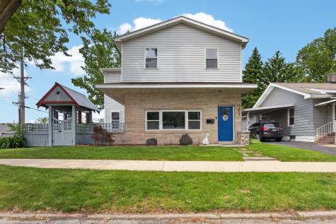 21 Berenz Place Bloomington IL 61701