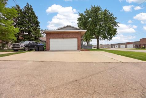21 Berenz Place Bloomington IL 61701