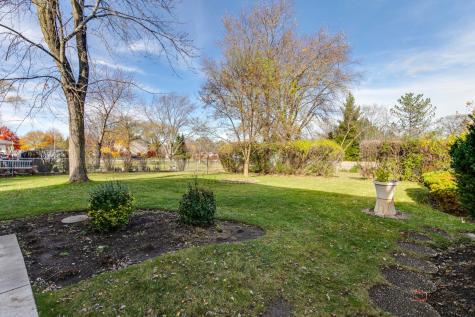 4048 Rudd Court Gurnee IL 60031