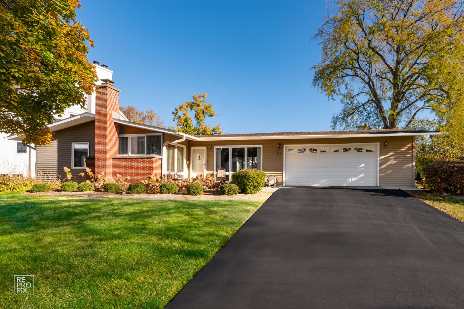 815 West 56th Street Hinsdale IL 60521