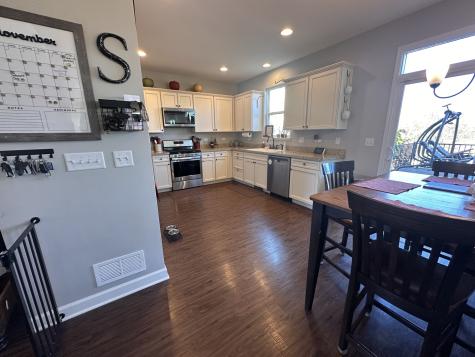 2732 Woodworth Avenue Woodstock IL 60098