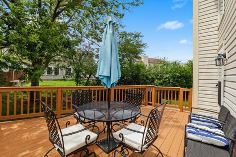 990 Sweetflower Drive Hoffman Estates IL 60169