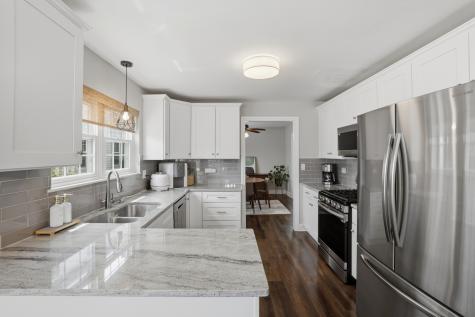 990 Sweetflower Drive Hoffman Estates IL 60169