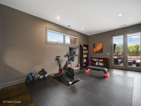 2122 North Magnolia Avenue Chicago IL 60614