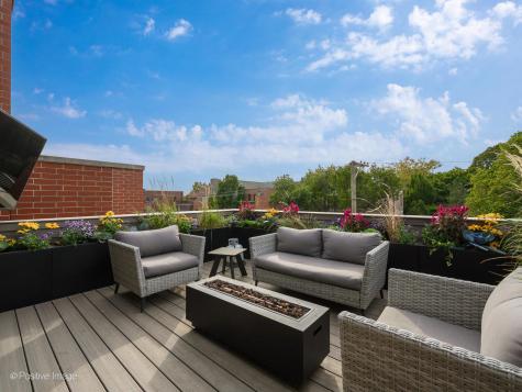 2122 North Magnolia Avenue Chicago IL 60614