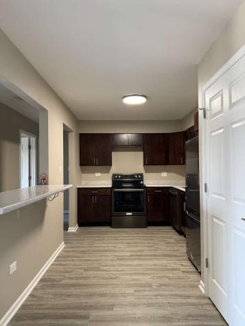 161 West Elk Trail Carol Stream IL 60188