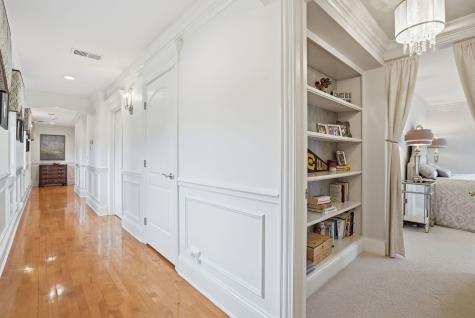 1877 Banbury Road Inverness IL 60067