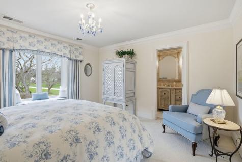 1877 Banbury Road Inverness IL 60067