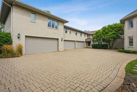 1877 Banbury Road Inverness IL 60067