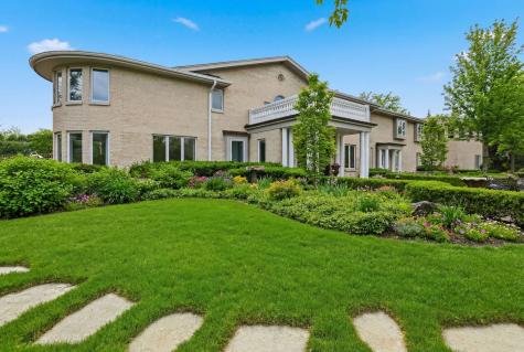 1877 Banbury Road Inverness IL 60067