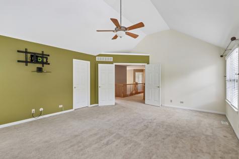 426 Heatherwood Drive SE Oswego IL 60543
