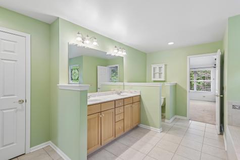 426 Heatherwood Drive SE Oswego IL 60543