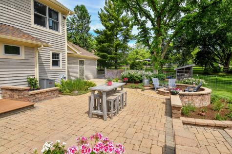 41W555 Wayne Drive St. Charles IL 60175