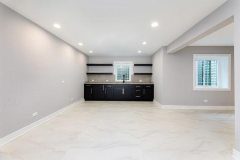 8348 West Farragut Street Norridge IL 60706