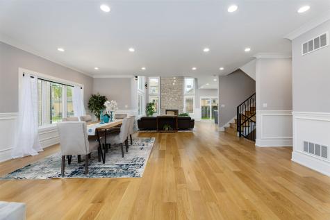 8348 West Farragut Street Norridge IL 60706