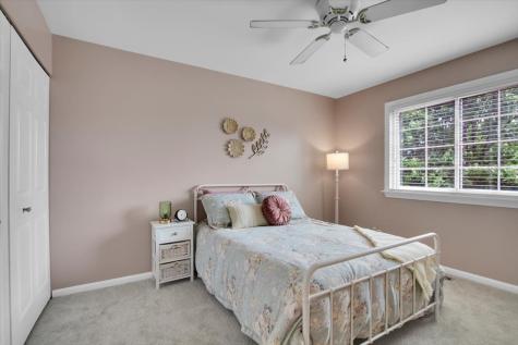 1575 Woodbury Circle Gurnee IL 60031