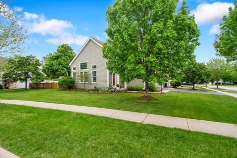 1575 Woodbury Circle Gurnee IL 60031