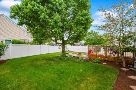 1575 Woodbury Circle Gurnee IL 60031