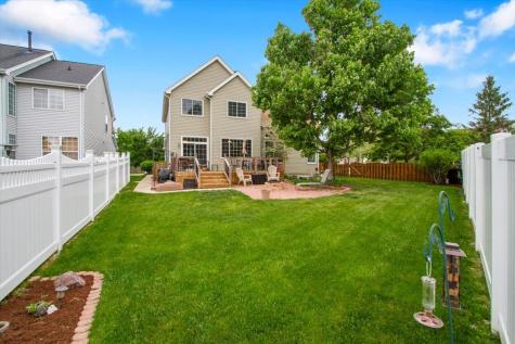 1575 Woodbury Circle Gurnee IL 60031