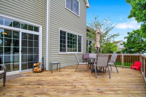1575 Woodbury Circle Gurnee IL 60031