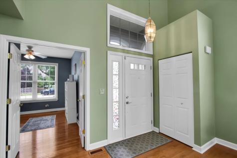 1575 Woodbury Circle Gurnee IL 60031