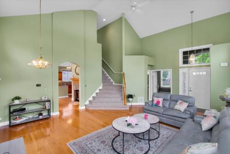1575 Woodbury Circle Gurnee IL 60031