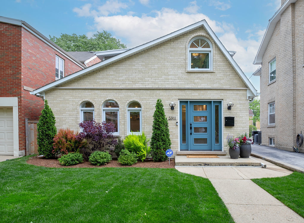 5911 North Keating Avenue Chicago IL 60646
