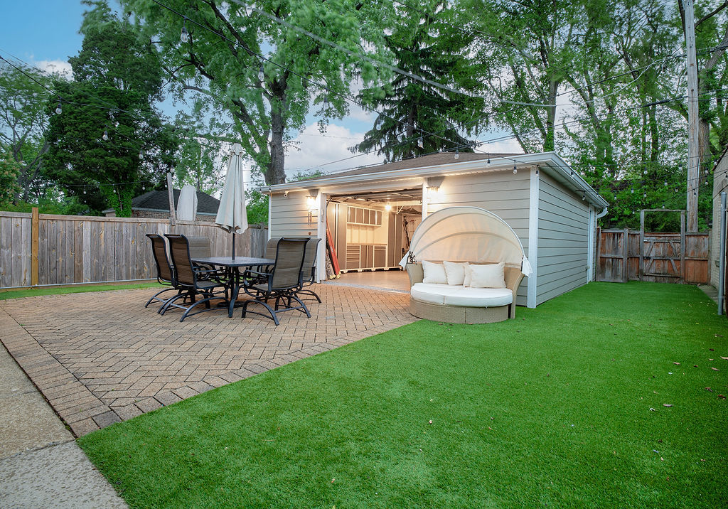 5911 North Keating Avenue Chicago IL 60646