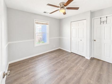 828 Huron Court Carol Stream IL 60188