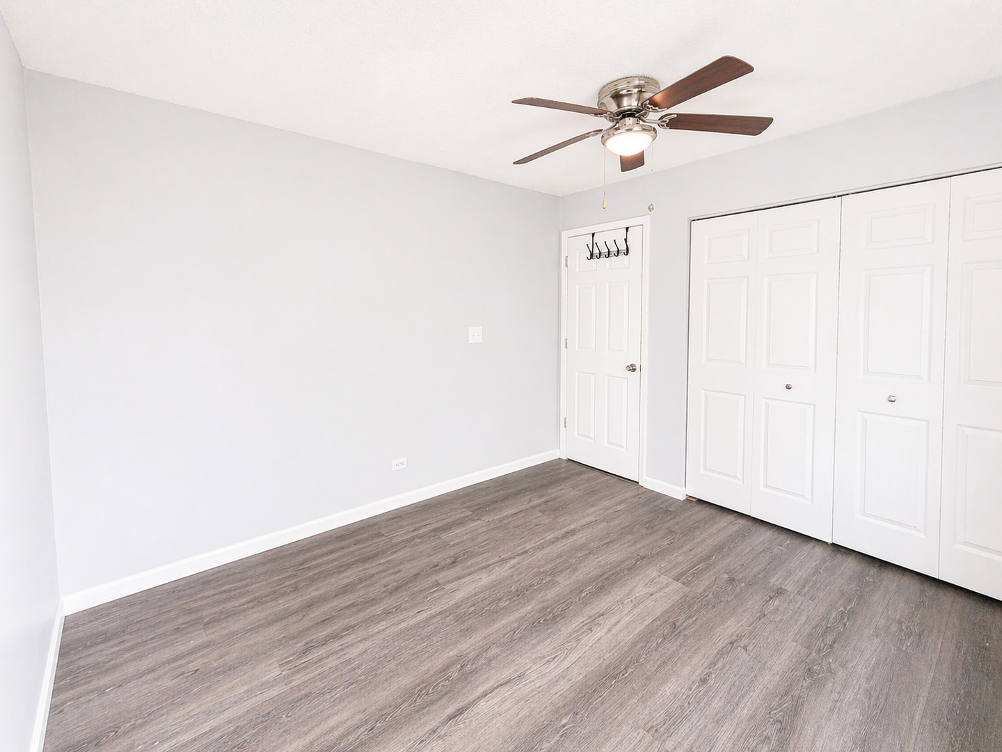 828 Huron Court Carol Stream IL 60188