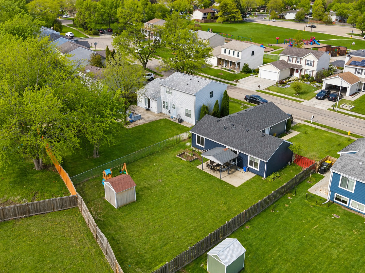828 Huron Court Carol Stream IL 60188