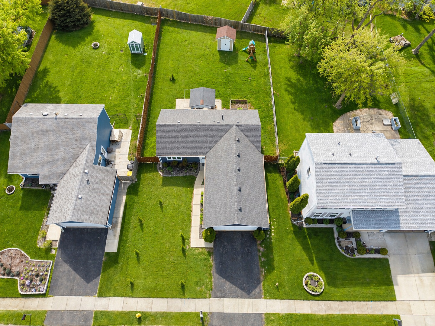 828 Huron Court Carol Stream IL 60188
