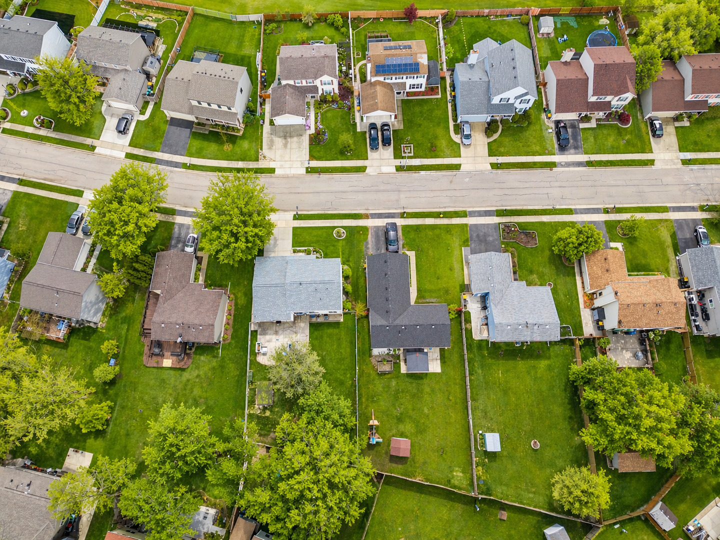 828 Huron Court Carol Stream IL 60188