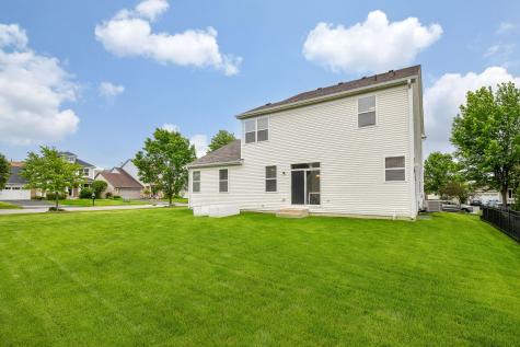 298 Fairhaven Drive St. Charles IL 60175