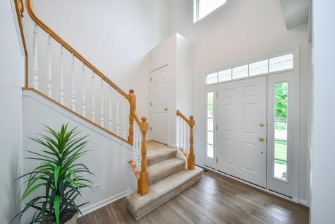 298 Fairhaven Drive St. Charles IL 60175