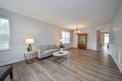 298 Fairhaven Drive St. Charles IL 60175