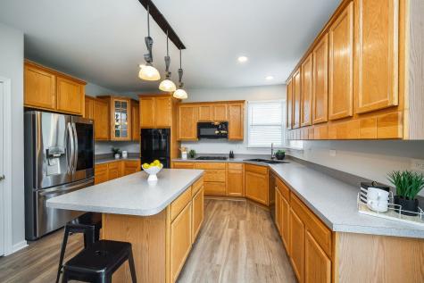 298 Fairhaven Drive St. Charles IL 60175
