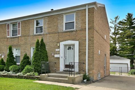 1653 Stockton Avenue Des Plaines IL 60018