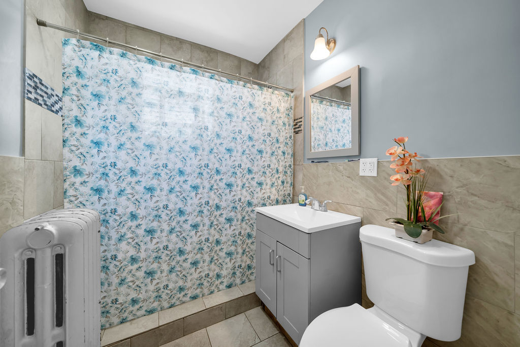 5914 South Washtenaw Avenue Chicago IL 60629