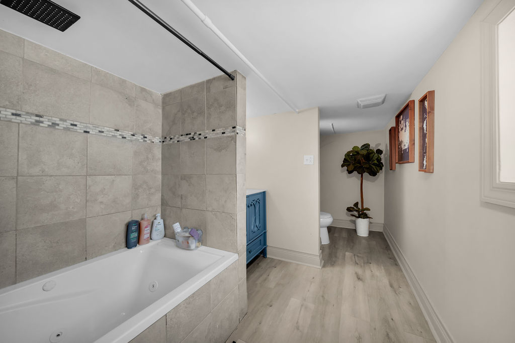 5914 South Washtenaw Avenue Chicago IL 60629