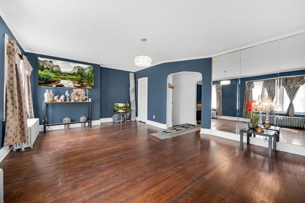 5914 South Washtenaw Avenue Chicago IL 60629