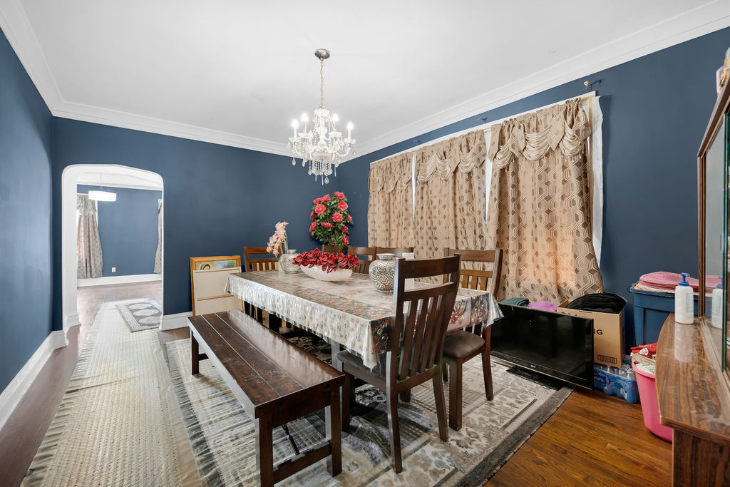 5914 South Washtenaw Avenue Chicago IL 60629