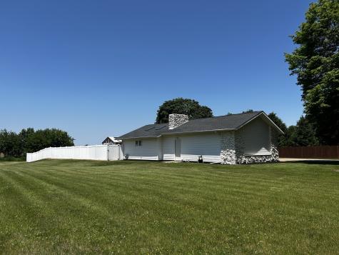 12795 Lawrence Road Sterling IL 61081