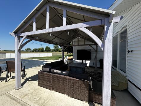 12795 Lawrence Road Sterling IL 61081