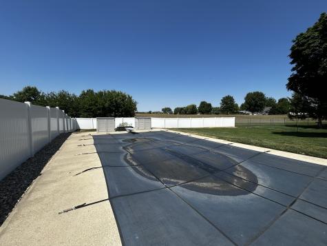 12795 Lawrence Road Sterling IL 61081
