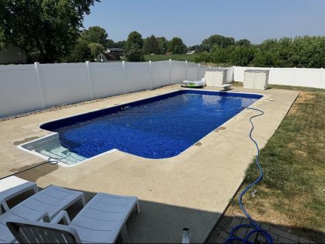 12795 Lawrence Road Sterling IL 61081