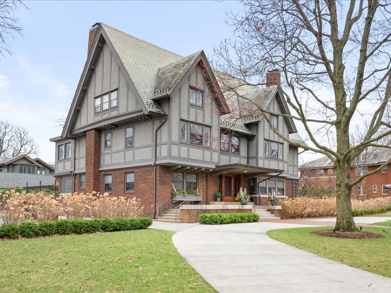 420 North Euclid Avenue Oak Park IL 60302