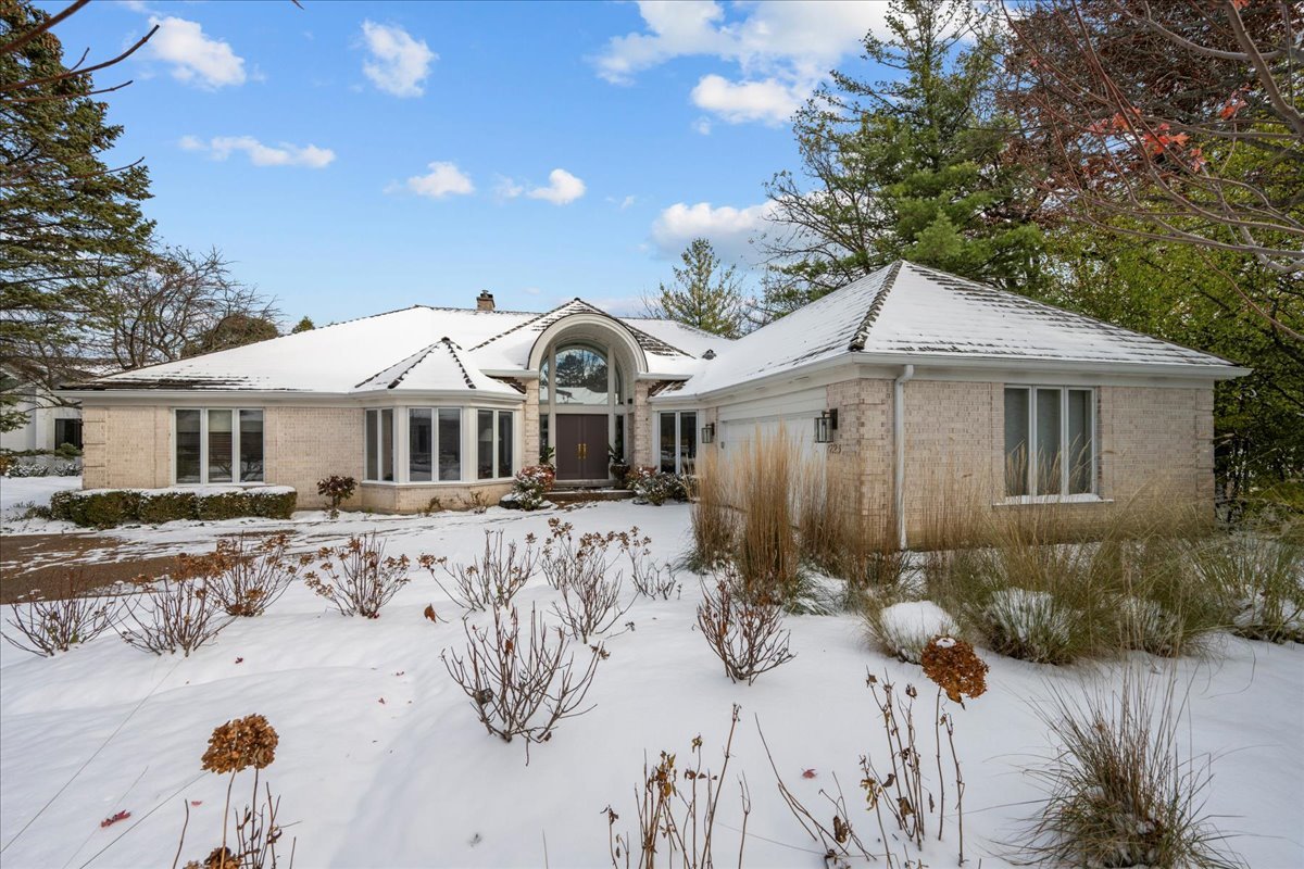 1725 Lilly Court Highland Park IL 60035