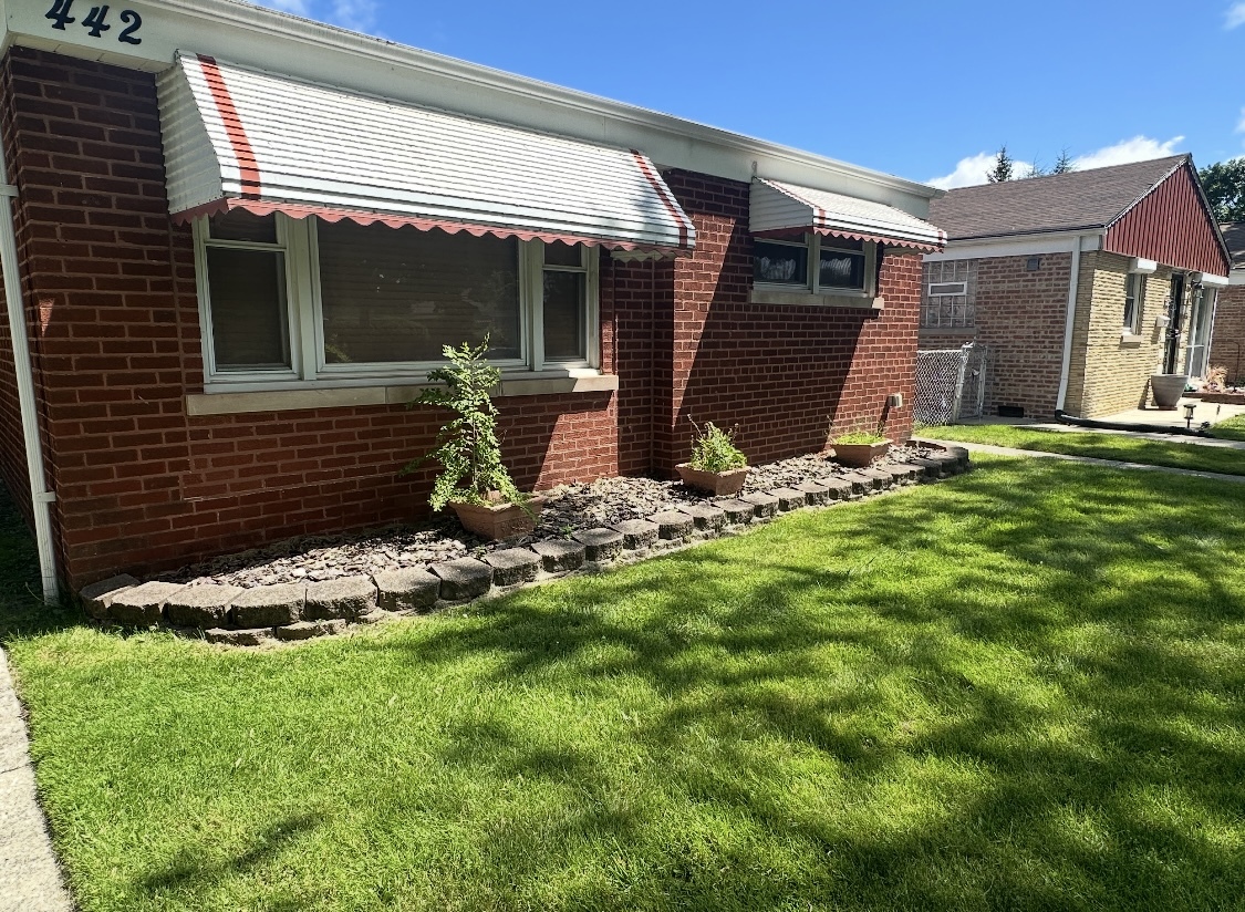 442 West 126th Street Chicago IL 60628