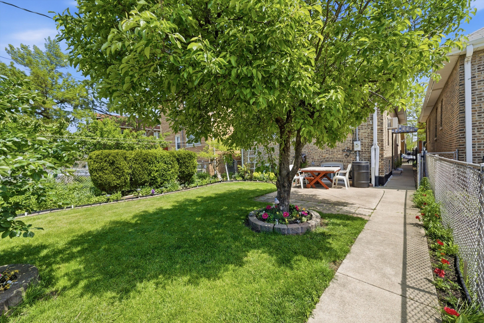4904 South Karlov Avenue Chicago IL 60632